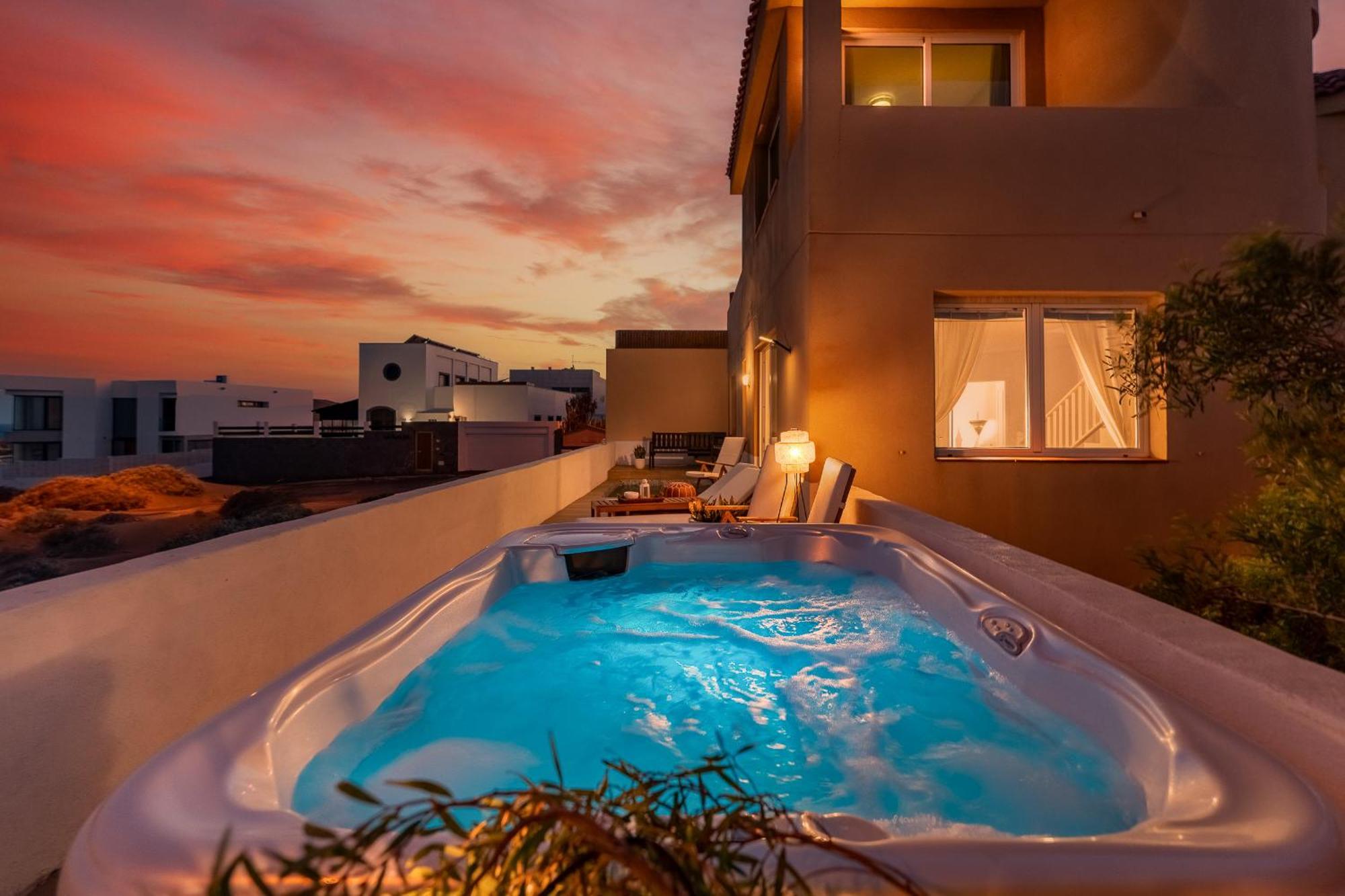 Medano Seaside Villa, Jacuzzi & Pool El Medano  Exterior photo